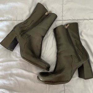 Black, double zipper, leather HD boots with flame on heel/back